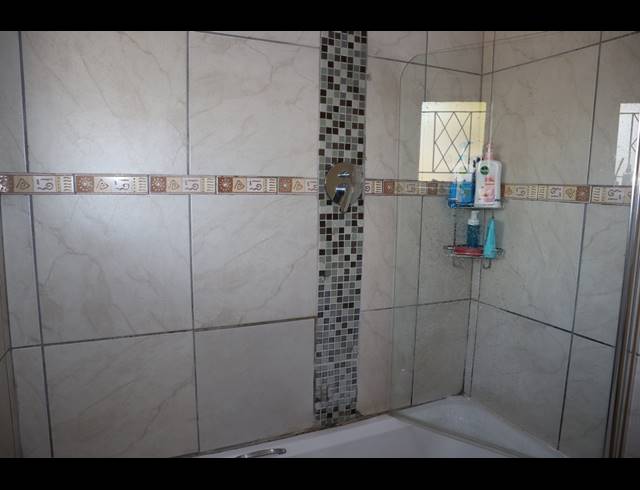 2 BEDROOM APARTMENT FOR SALE IN PINETOWN CENTRAL